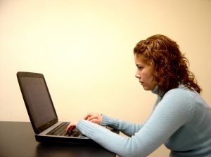 woman-on-laptop