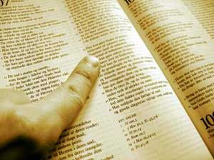open-bible-finger