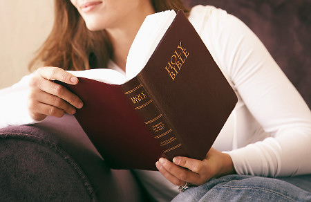 woman-bible
