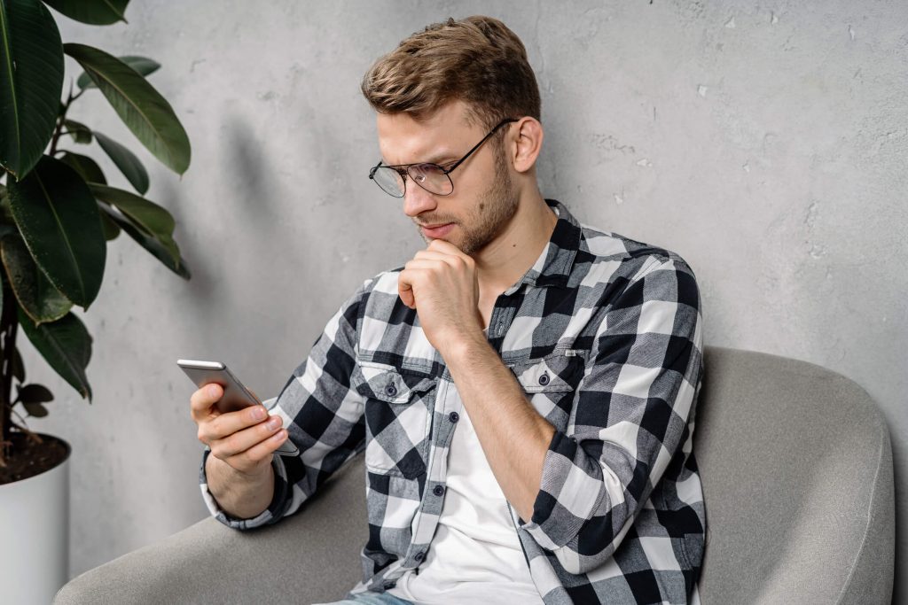 Young man wondering why Google removed Covenant Eyes.